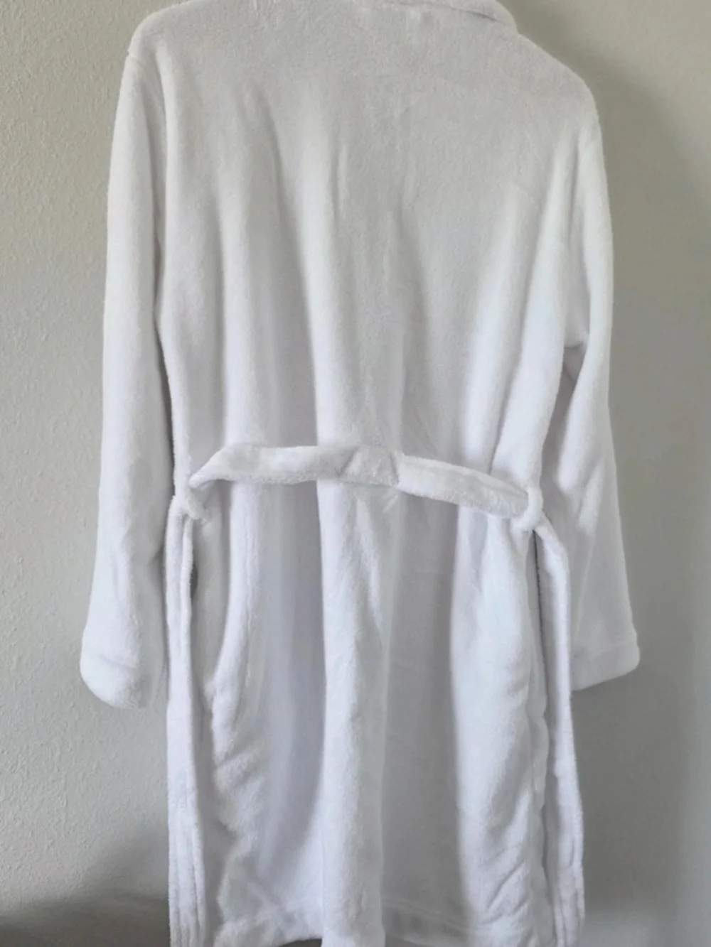Calvin Klein White Plush Shawl-Collar Robe with Tie Belt